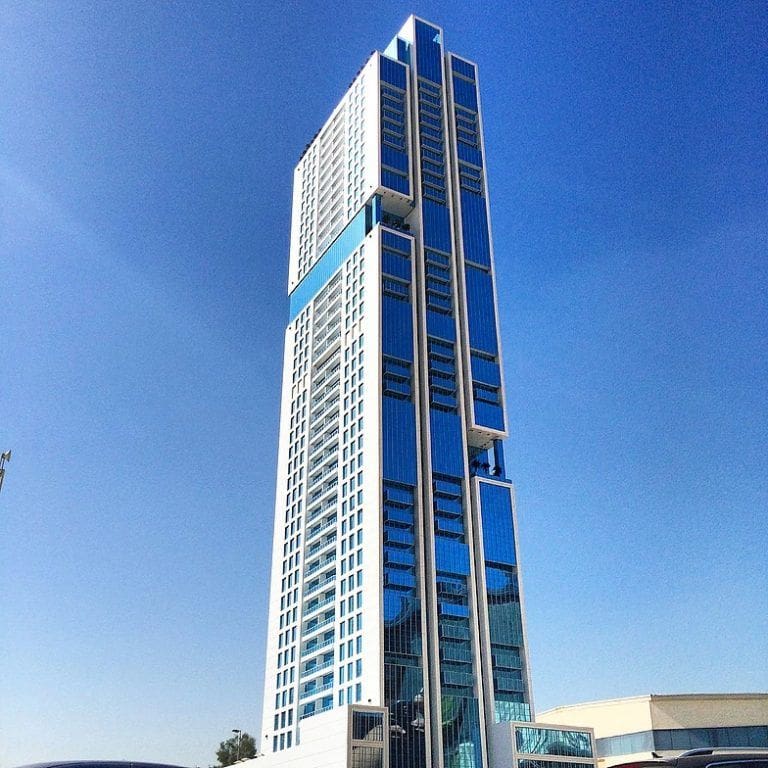 marina-arcade-tower-2-768x768